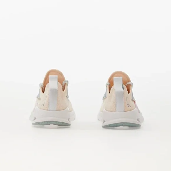 On W Cloudeasy Sneakers - Picture 2 of 16